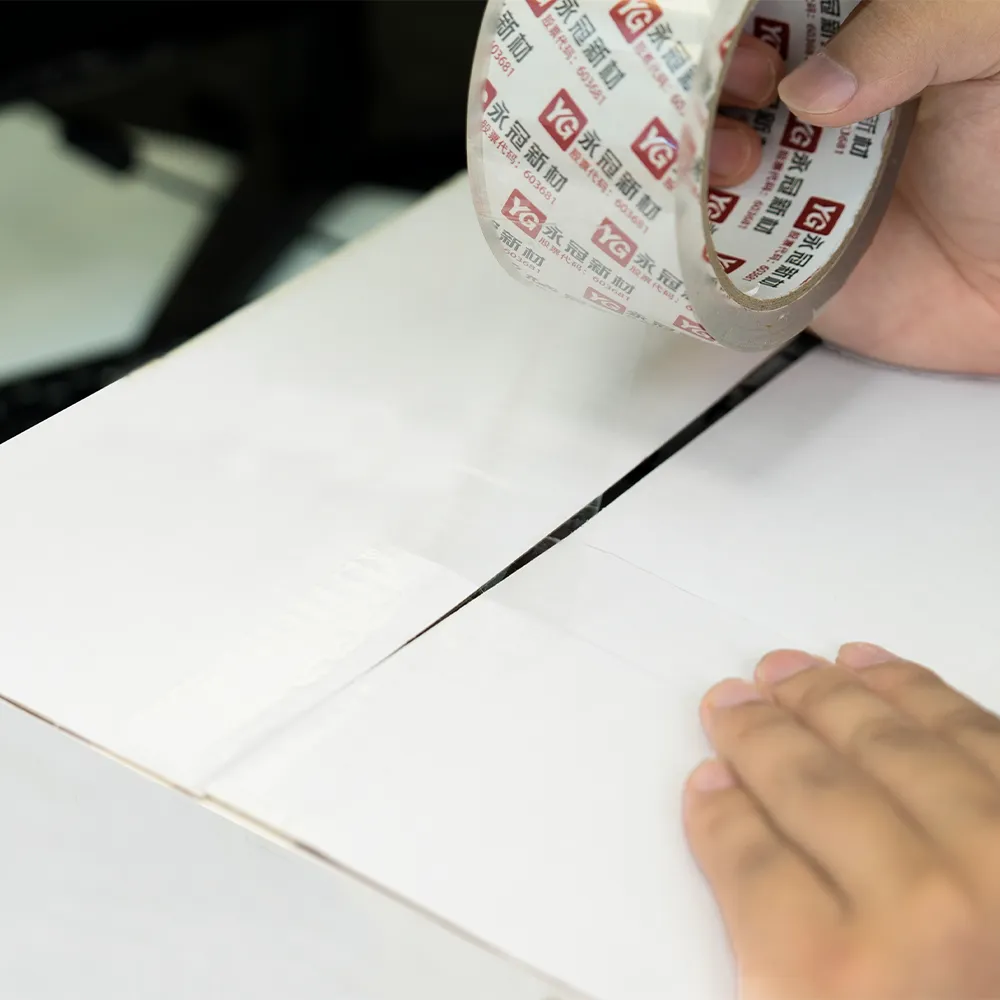 super clear bopp tape sealing.webp